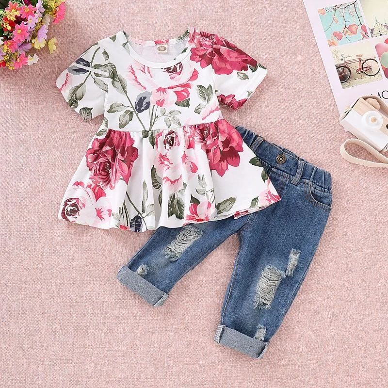 Floral Ruffle Top w/ Distressed Jeans
